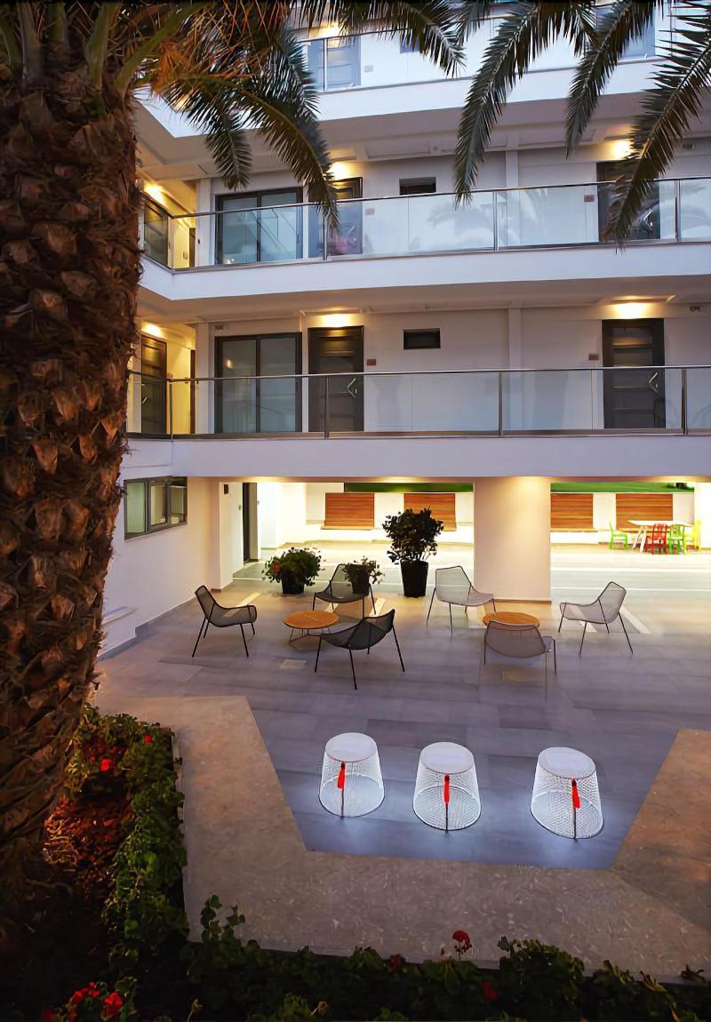 Margarita Sea Side Hotel 4*