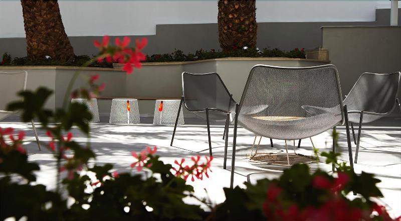 Margarita Sea Side Hotel 4*